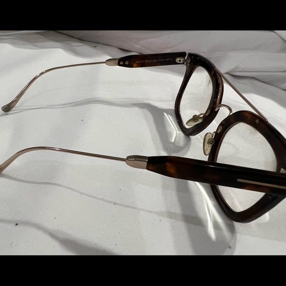 Prescribed brownTom Ford - Picture 4 of 10